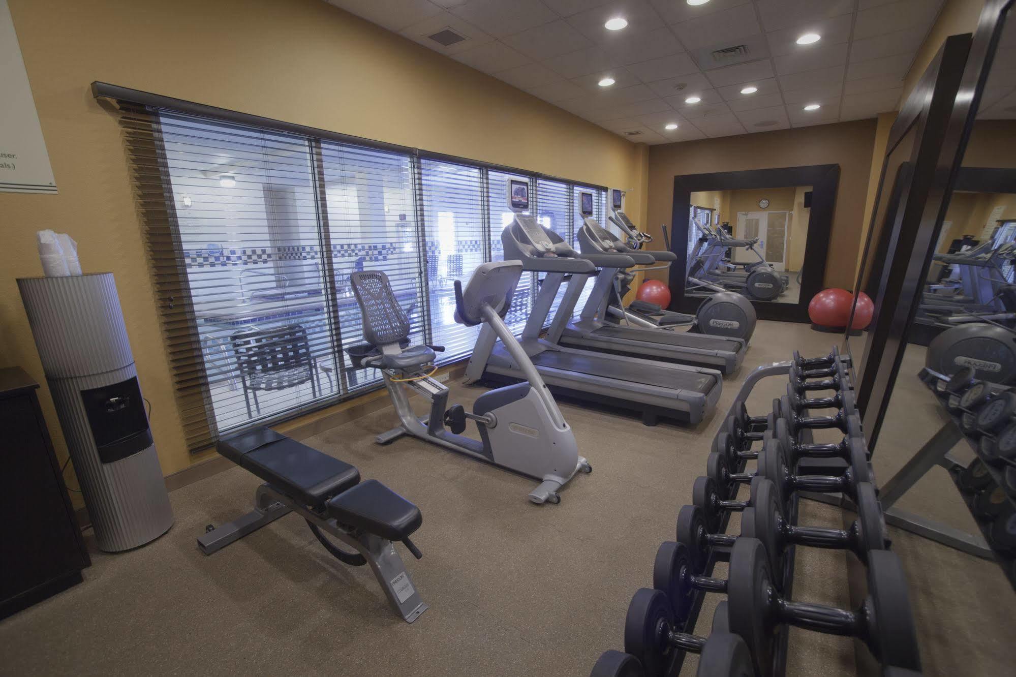 Hilton Garden Uptown Hotel 3*