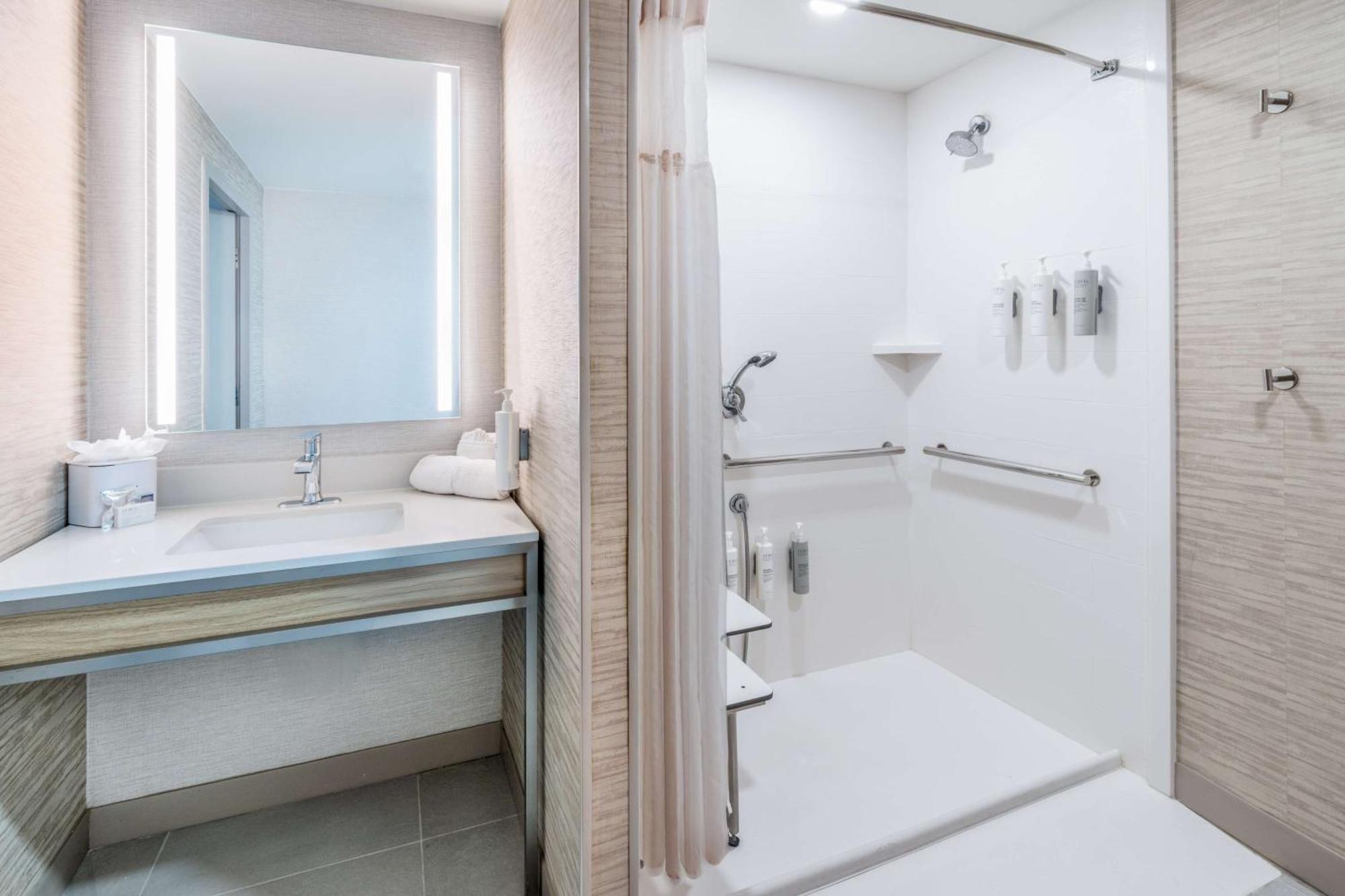 Hilton Garden Uptown 3* Albuquerque