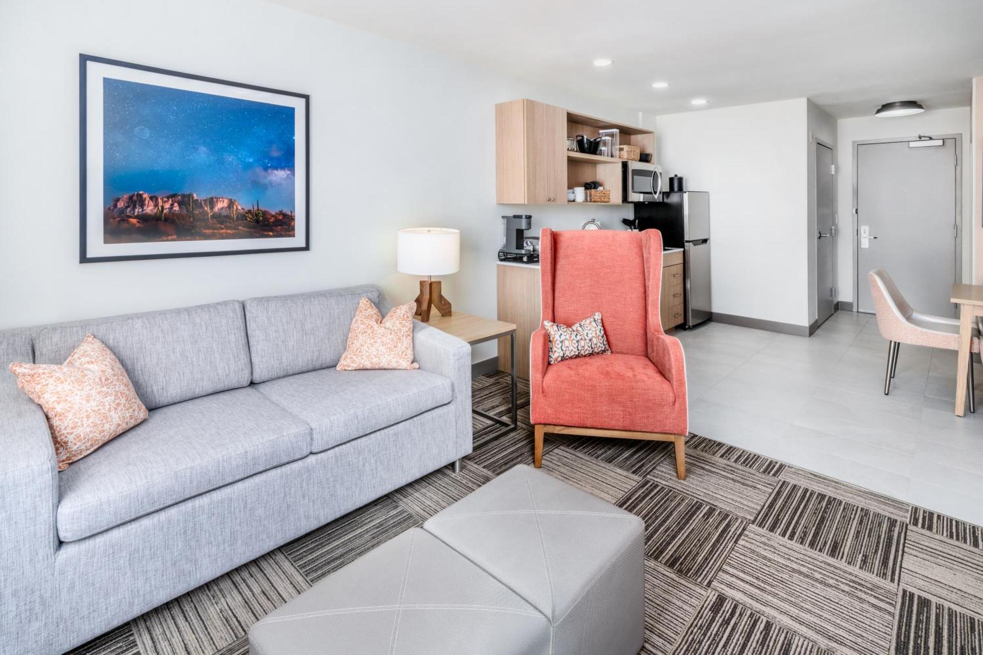 Hotel Hilton Garden Uptown 3*